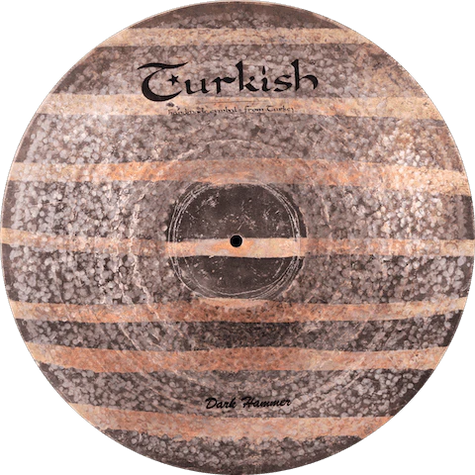Dark Hammer Serie von Turkish Cymbals – Gedrechselte und ungedrechselte Streifen mit brillantem äußeren Rand.