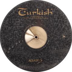 Ad Astra-Becken von Turkish Cymbals mit dunkler Textur, handgehämmert und für Rock, Funk, Fusion und Progressive-Musik geeignet.