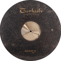 Piatto ride 22″ Ad Astra di Turkish Cymbals: peso medio, con articolazione impeccabile e campana da 6″ nitida.